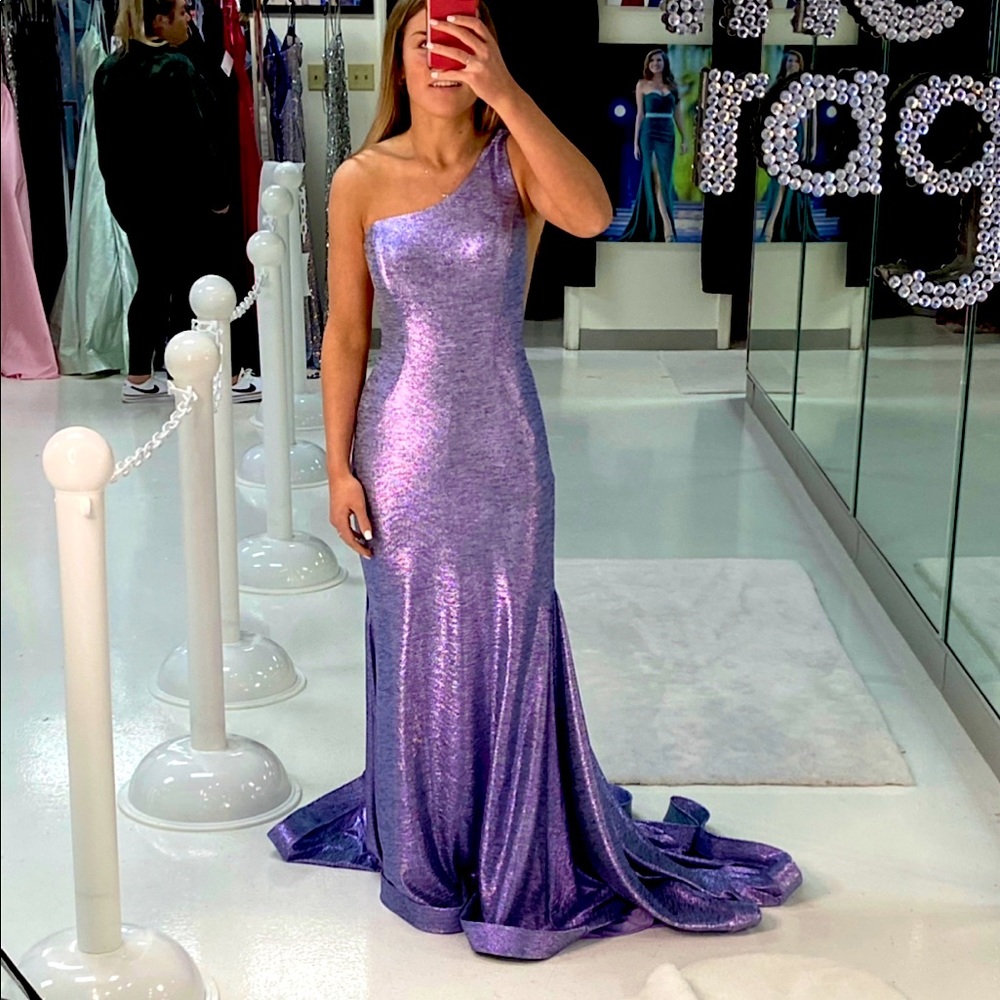 Purple Jovani prom dress size 2 never worn